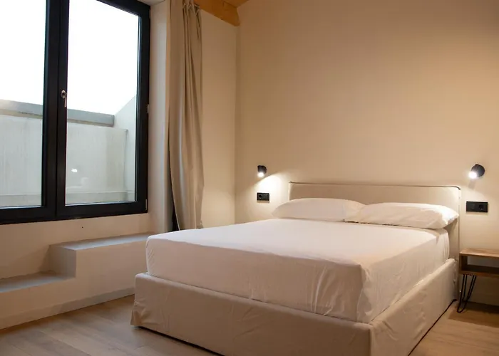Salon Aparthotel 3*